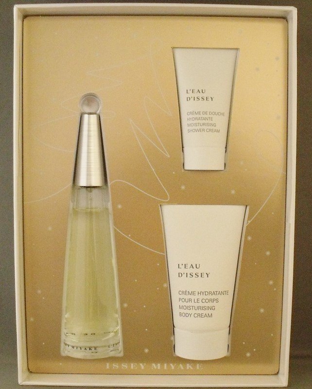 ISSEY MIYAKE WOMEN`S HOLIDAY GIFT SET 3-PCWomen's FragranceISSEY MIYAKE